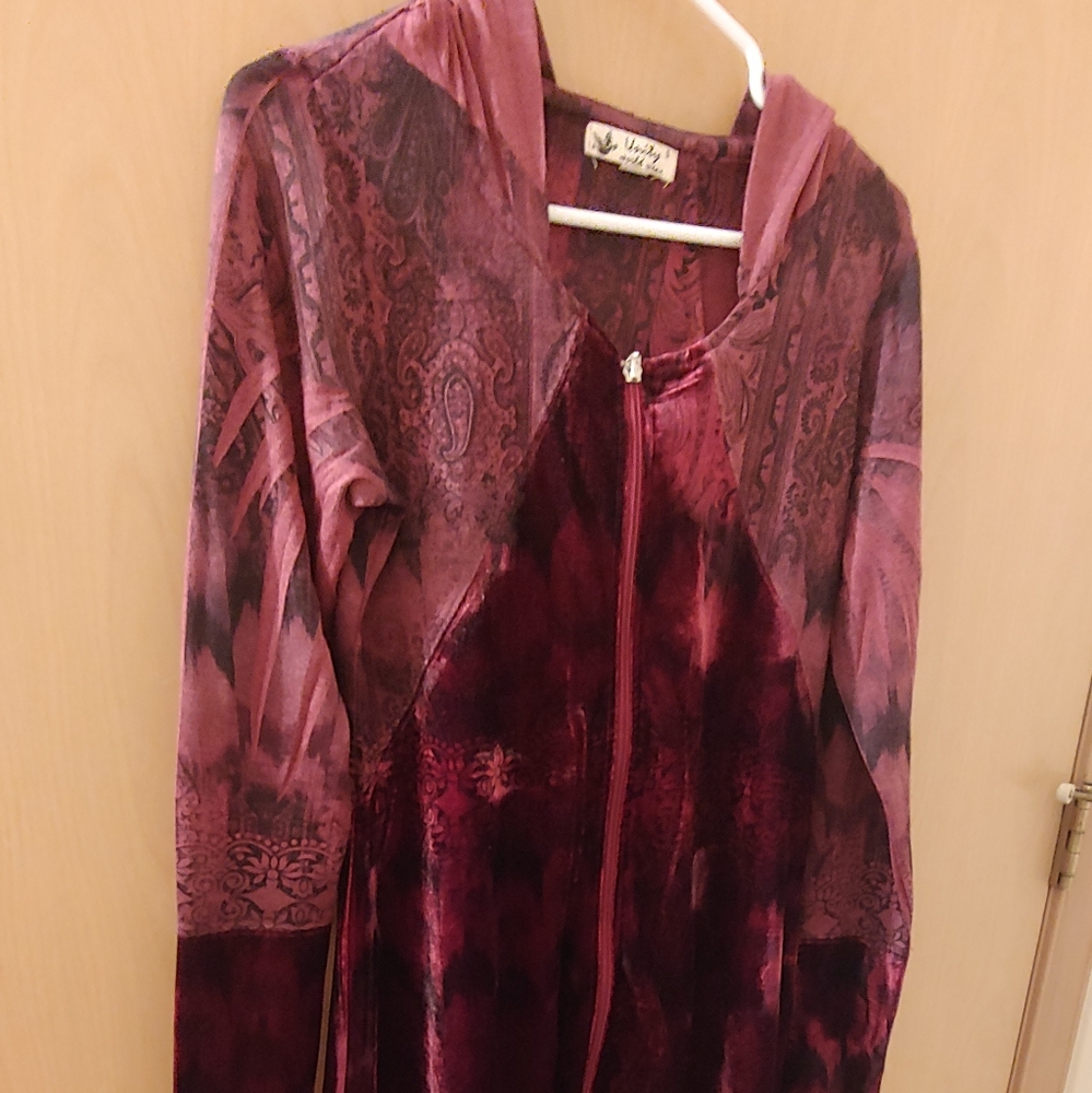 Sweater - Picture 3 of 4